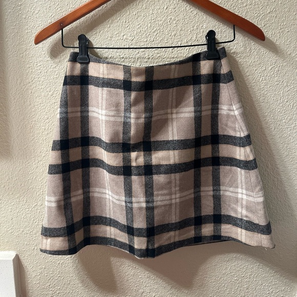 Wilfred classic mini skirt size 4 - Aritiza - Picture 3 of 4